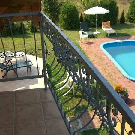 Daire Spanish House *